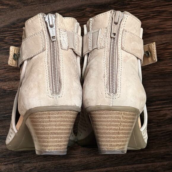 Women's Earth Intrepid Sz 7.5B Tan Leather Ankle Peep Toe Sandal Heels Shoes - Picture 4 of 11